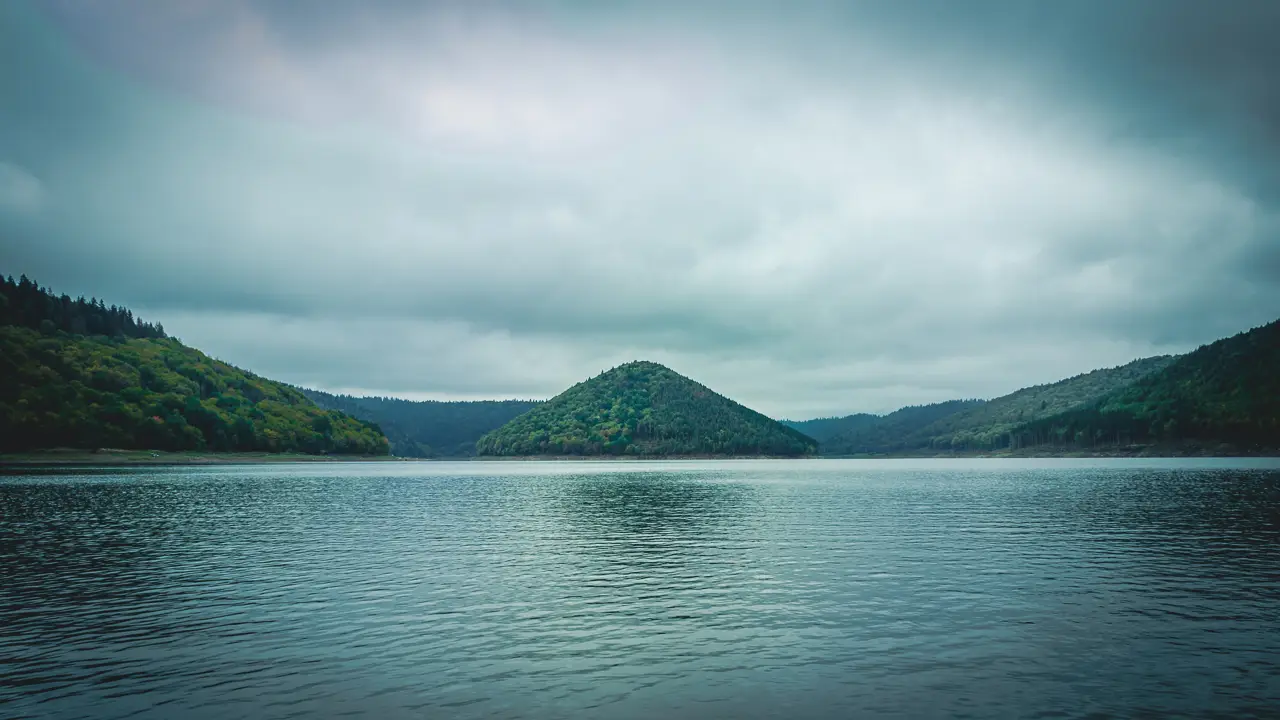 Beautiful lake in the heart of Transylvania: Lake Zetea