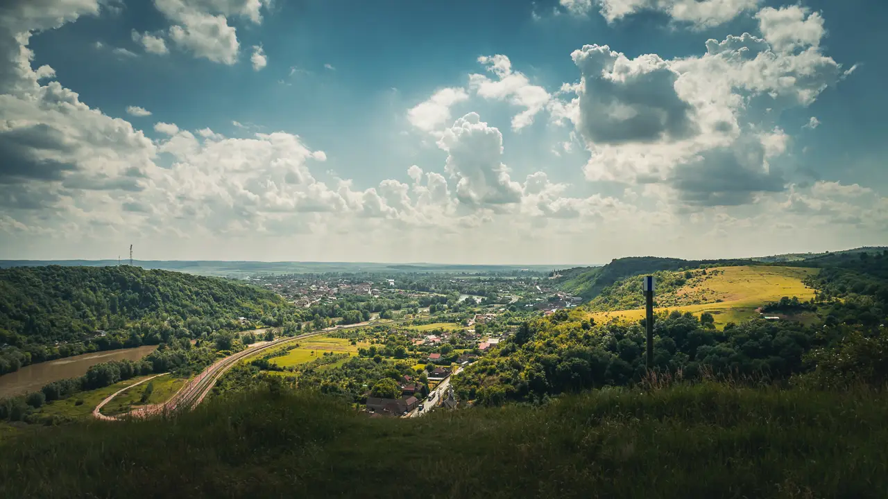 The city of Lipova and Radna.