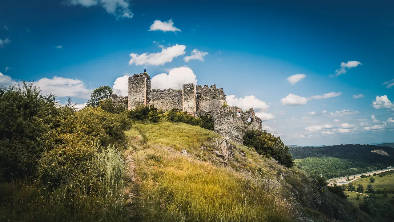 The Șoimoș Fortress and the Mureș Valley.