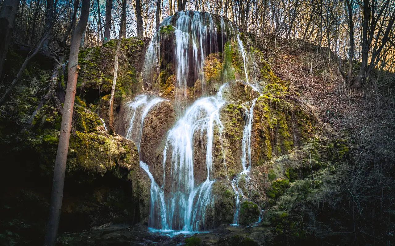 A close-up photo of the waterfall.