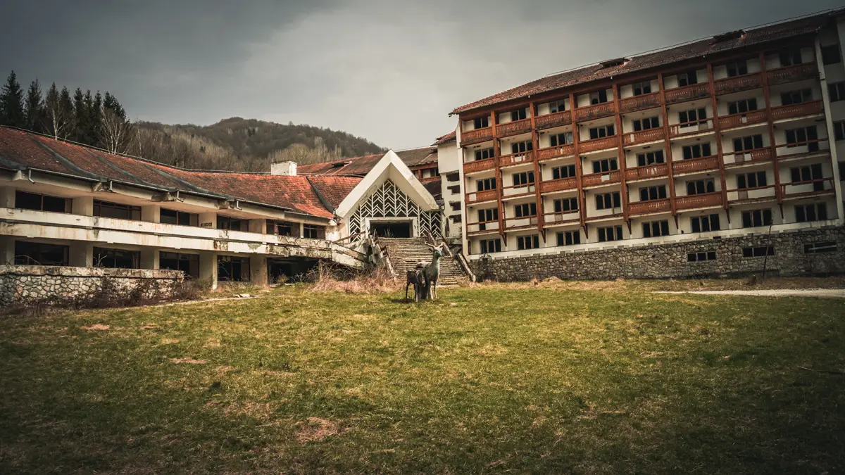 Abandoned hotel in Poiana Marului.